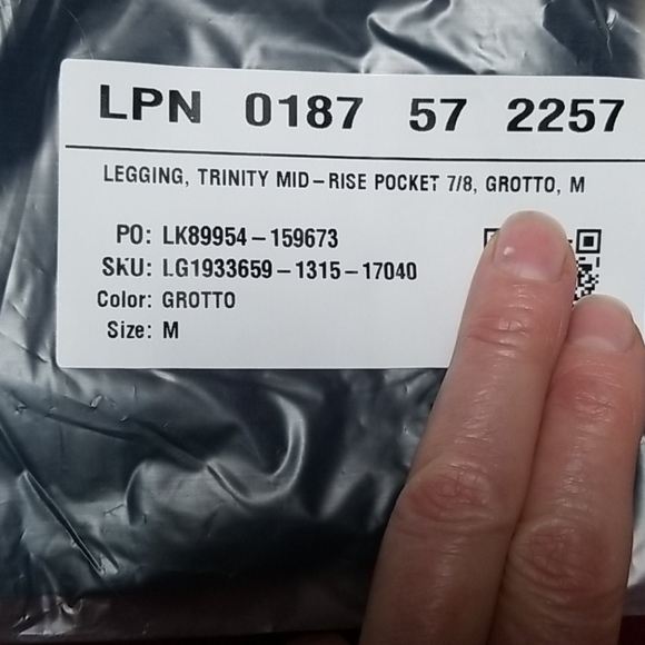 🔮 NWT - Fabletics - NOT ONLINE OR IN STORES - Trinity Mid-Rise Pocket 7/8-M - Picture 11 of 16